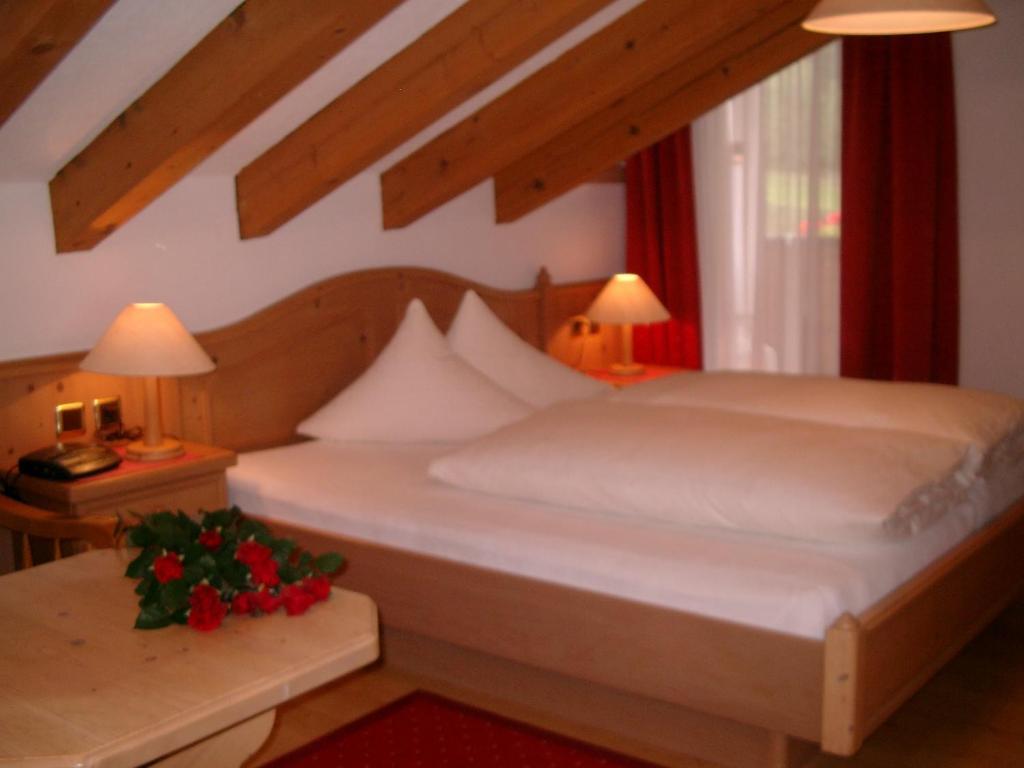 Hotel Camona & Apart Walserhof Samnaun Chambre photo