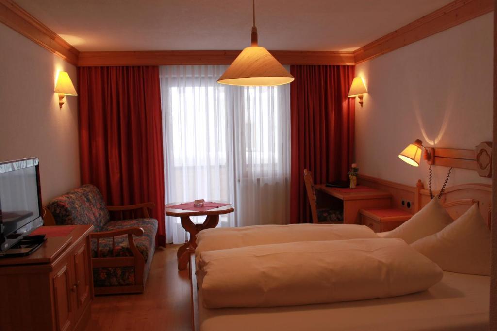 Hotel Camona & Apart Walserhof Samnaun Chambre photo