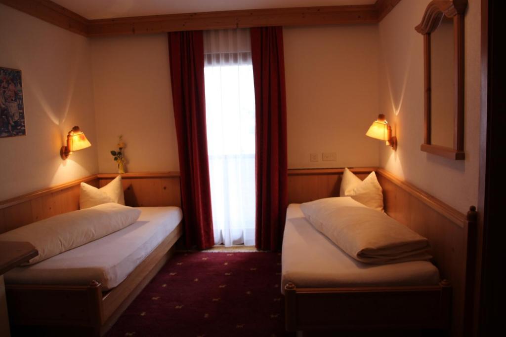Hotel Camona & Apart Walserhof Samnaun Chambre photo